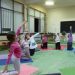 Прегръдка и аплодисменти вместо забележка