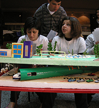 Модни дрехи от отпадъци