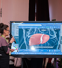 Електронни уроци изпращат учебниците у дома