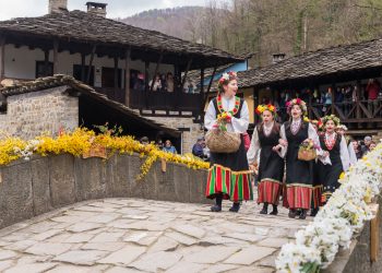 Когато свиеш венец от цветчета