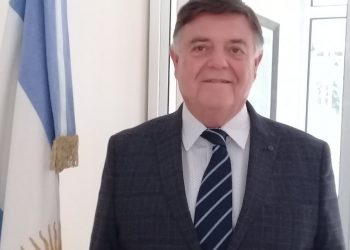 Н.Пр. Алфредо Атанасоф, извънреден и пълномощен посланик  на Република Аржентина у нас, пред вестник „Аз-буки“: Българската общност в Аржентина е една от най-големите в страната