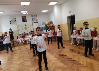 За дългия път от копринената буба до природните науки