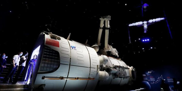 Китай стартира голям космически проект