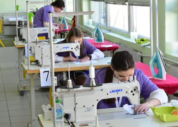 Първи операции по Програма „Образование“