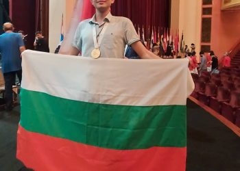 Как се става втори в света