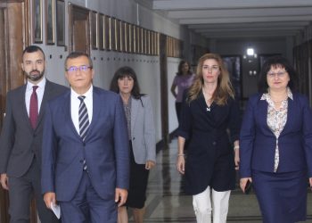 Над 3,5 млрд. лева  за образование