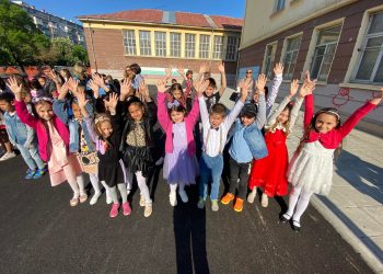 Учителят е духовен скулптор