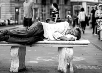 Всеки пети европеец е в риск от бедност