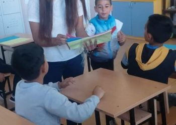 Сара, която мечтае да бъде учител