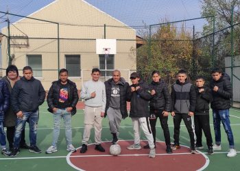 От залата до класната стая