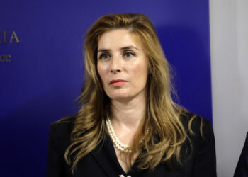 Трябва всички училища да влязат в XXI век