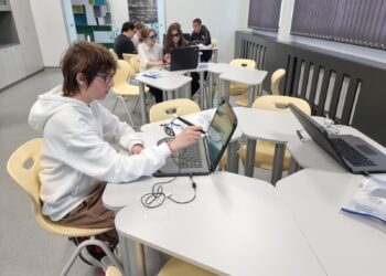 Повече STEM паралелки след VII клас