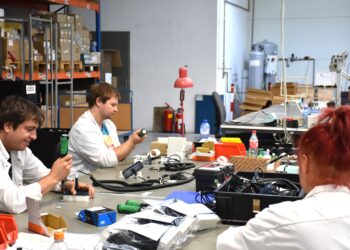 Как дуалното създава кадри