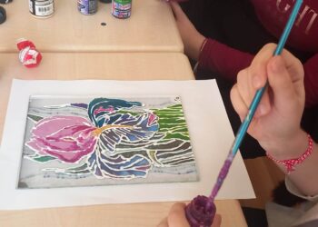 Пролетни настроения върху стъкло