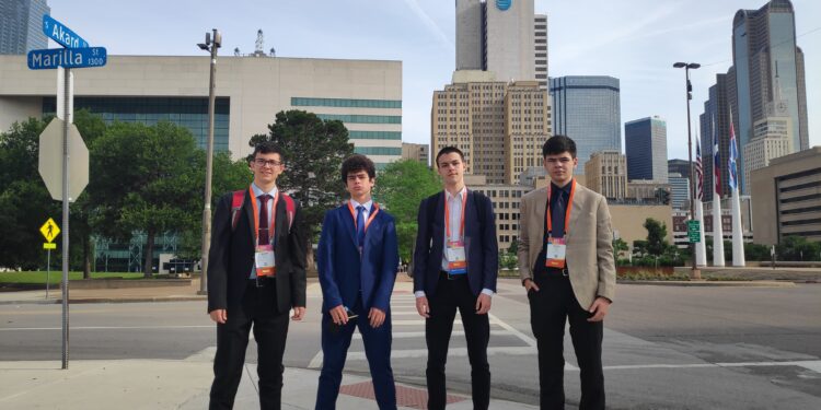 Наши ученици с отличия от най-голямото състезание за наука и инженерство