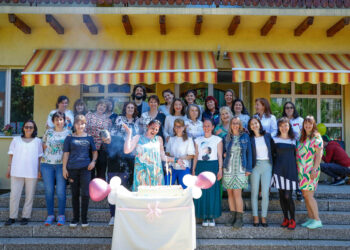 Градина за пример