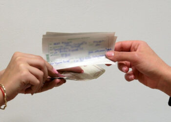 Медицинската бележка за  ученици става електронна