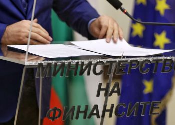 1,039 млрд. лв. повече  за образование през 2024 г.