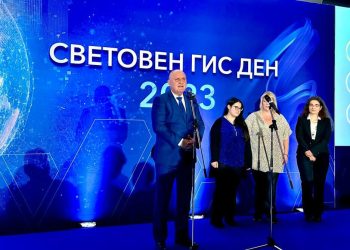 Над 12 000 ученици се обучават на ГИС системи в българските училища