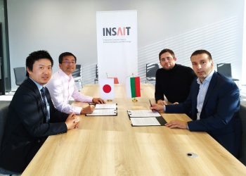 Развиваме изкуствения интелект с Япония