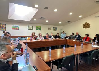 Разработва се визия за нов тип учебни програми