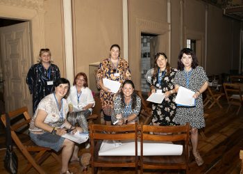 Учителят зад граница