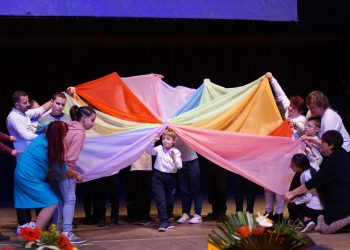 Светлина в тъмнината