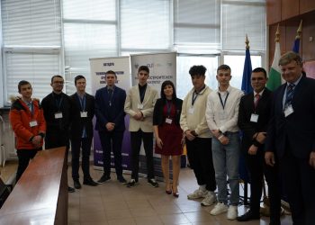 Отличия за най-добрите на олимпиадата по техническо чертане