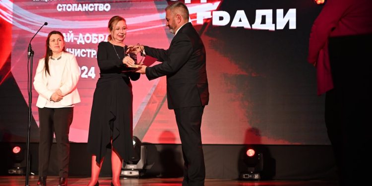 МОН с две награди за най-добра администрация