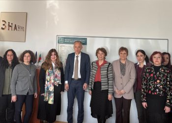 Учени от БАН ще бъдат включени в работните групи за промяна на училищните учебни програми, заяви министърът на образованието и науката Красимир Вълчев на срещи с представители на три института на Академията