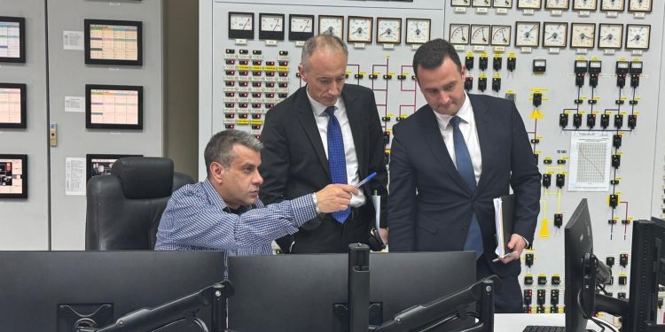 В много кратки срокове МОН може да предложи конкретни стимули за средното и висшето образование с цел обезпечаване на ядрената енергетика с необходимите специалисти, заяви министър Красимир Вълчев в АЕЦ "Козлодуй"