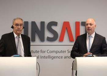 Премиерът Росен Желязков и Ги Пармелин, ръководител на Федералния департамент по икономически въпроси, образование и изследвания на Швейцария, участваха в отбелязването на четири години от началото на дейността на Института по компютърни науки, изкуствен интелект и технологии (INSAIT) към Софийския университет "Св. Климент Охридски"