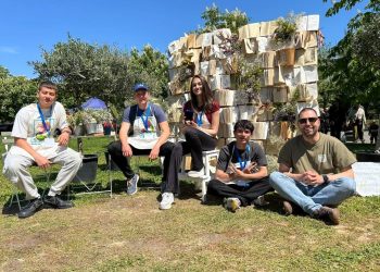 Училище, където знанието гради