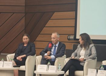 МОН предприема мерки за насърчаване на интереса на учениците към изучаването на природни науки и математика