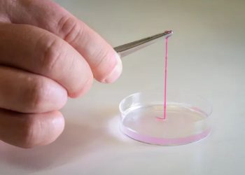 Учени са разработили „кожа в спринцовка“