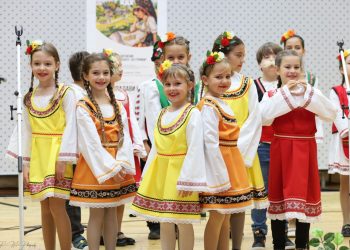 На 10 години ДВГ „Палави ноти“ има два албума, видеоканал и детско предаване