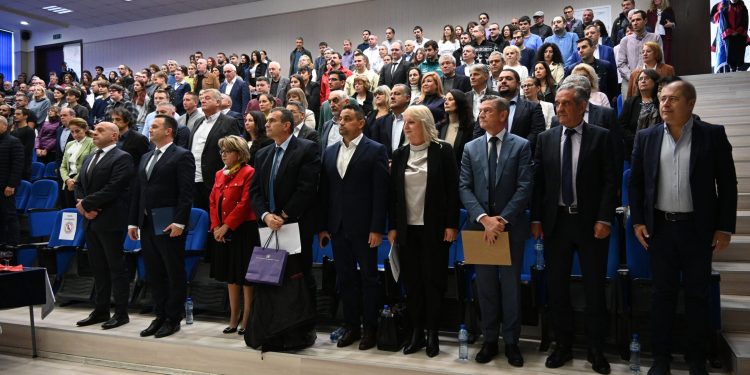 Зам.-министър Михалевска участва в патронния празник на Минно-геоложкия университет