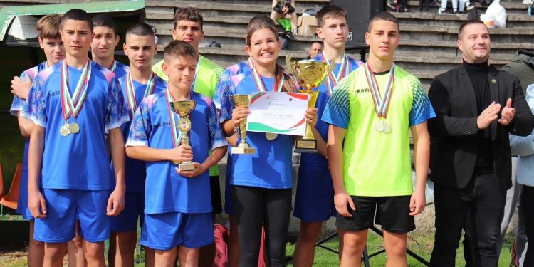 Ученицитe от ПМГ „Проф. Емануил Иванов“ спечелиха XX издание на Турнира на младежките противопожарни отряди за купа „Юлиян Манзаров”