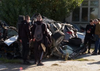 Пътни полицаи разговарят с ученици за рисковете на пътя в Пловдив