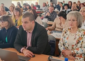 Повече от 9000 ученици със специални образователни потребности, в риск, с хронични заболявания и с изявени дарби са получили допълнителна подкрепа от учители и специалисти в групи, финансирани по проект „Успех за теб“