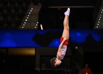 Кюстендилско момче прелетя до световния елит на батута