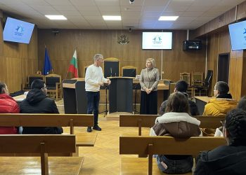 Кюстендил започна обучения по киберсигурност за деца