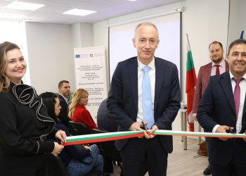 Националният фокусен център с нов офис и зала за обучения