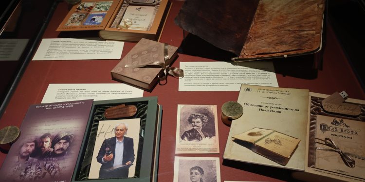 Кирилицата ни прави съучастници в строителството на човешката цивилизация, заяви министър Сергей Игнатов на Международния форум „Духовното наследство в дигиталния век“