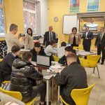 Креативни бизнес проекти представиха ученици от Професионалната гимназия по икономика и управление „Елиас Канети" в Русе пред министъра на образованието и науката проф. Сергей Игнатов